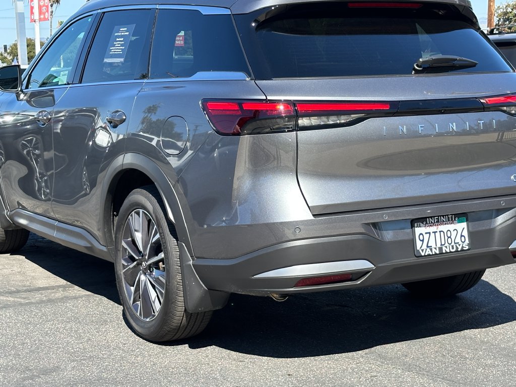 Certified 2027 INFINITI QX60 Luxe w/ Cargo Package FWD image 5