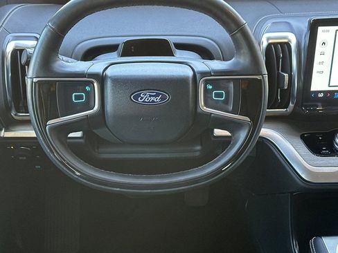 Used 2025 Ford Expedition Max Platinum image 14