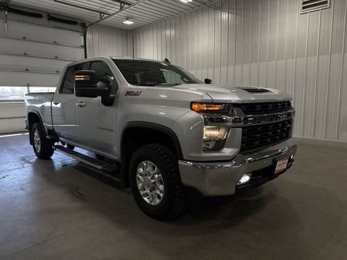 Used 2022 Chevrolet Silverado 3500 LT w/ All Star Edition AWD/4WD image 2