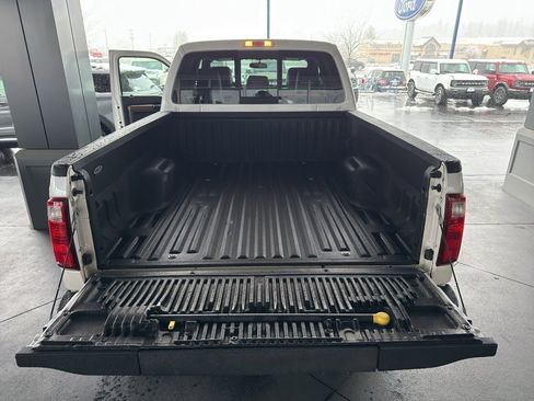 Used 2016 Ford F250 Platinum w/ FX4 Off-Road Package image 4