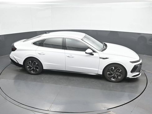 Used 2025 Hyundai Sonata SEL FWD image 28