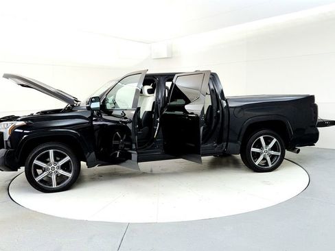 Used 2023 Toyota Tundra Capstone AWD/4WD image 10