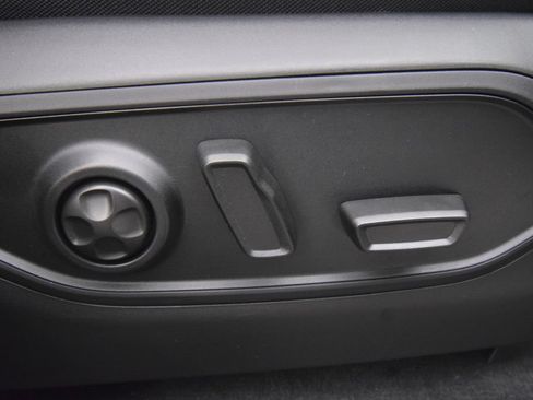 New 2026 Jeep Grand Cherokee L Limited AWD/4WD image 19