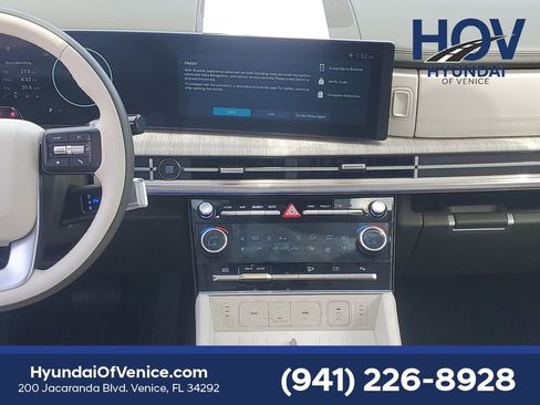 Certified 2025 Hyundai Santa Fe Calligraphy image 21