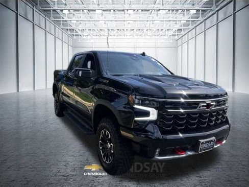 New 2026 Chevrolet Silverado 1500 ZR2 AWD/4WD image 3