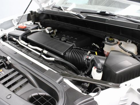 Used 2024 Chevrolet Silverado 1500 LT image 16