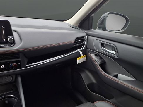 New 2026 Nissan Rogue SV AWD/4WD image 38