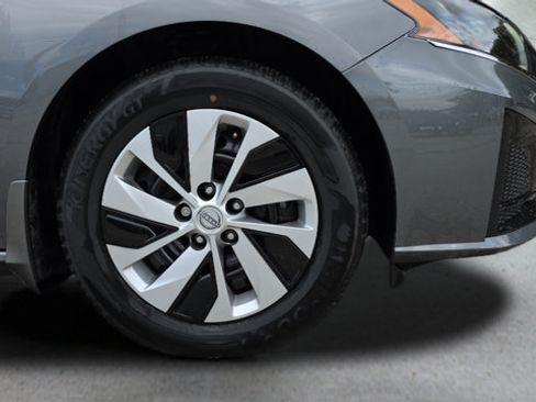 Certified 2025 Nissan Altima 2.5 S FWD image 34
