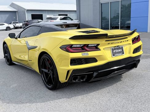 Used 2025 Chevrolet Corvette E-Ray AWD/4WD image 8