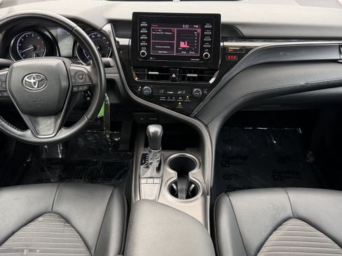 Used 2023 Toyota Camry SE FWD image 15