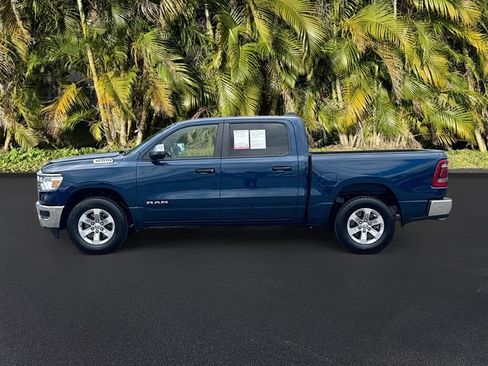Used 2024 RAM 1500 Laramie AWD/4WD image 9