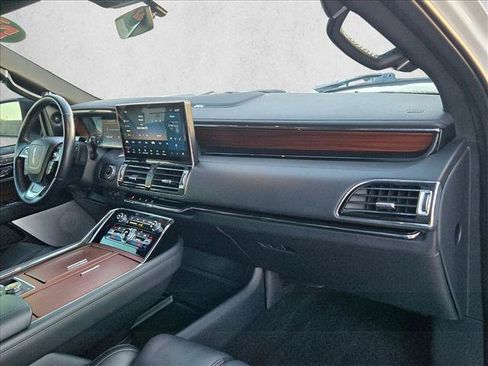 Used 2022 Lincoln Navigator L Reserve AWD/4WD image 26