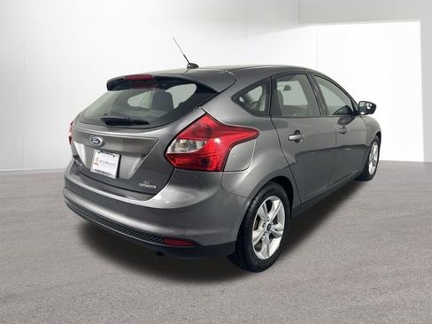 Used 2014 Ford Focus SE FWD image 32