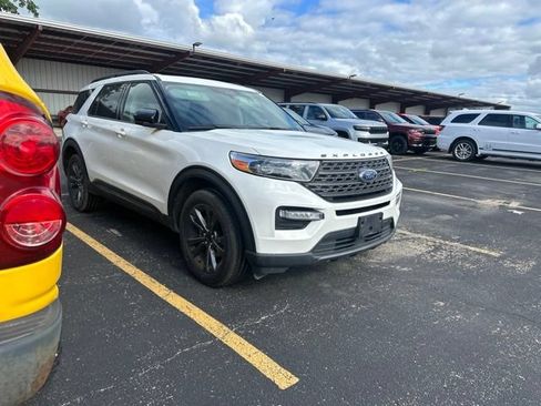 Used 2024 Ford Explorer XLT w/ XLT Sport Appearance Package AWD/4WD image 1