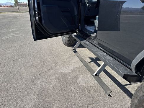 New 2024 Ford Bronco Outer Banks w/ Sasquatch Package image 26