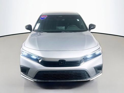 Used 2024 Honda Civic Sport image 3