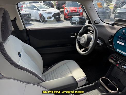 Used 2025 MINI Cooper S FWD image 23