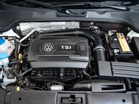 Used 2017 Volkswagen Beetle 1.8T S image 32