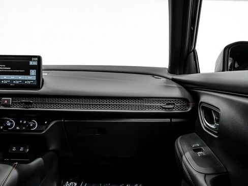 Used 2026 Honda HR-V Sport image 28