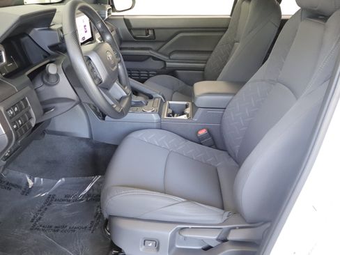 Used 2026 Toyota Tacoma SR5 RWD image 7