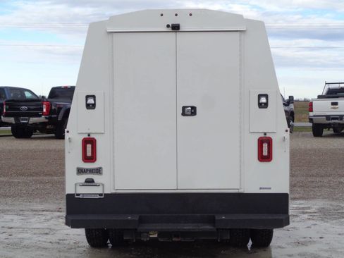 Used 2022 Ford F350 XLT w/ XLT Value Package image 8