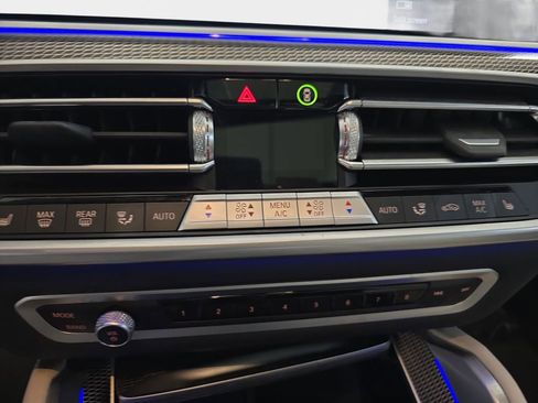 Used 2023 BMW X6 xDrive40i w/ M Sport Package image 25