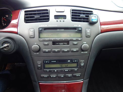 Used 2003 Lexus ES 330 FWD image 22