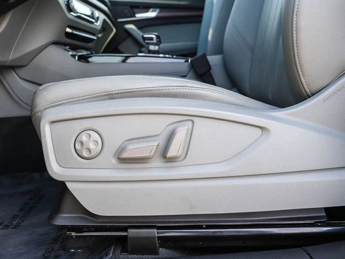 Used 2023 Audi Q5 2.0T Premium w/ Convenience Package image 27