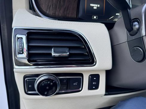 Used 2019 Lincoln Navigator L Reserve w/ Cargo Package AWD/4WD image 35