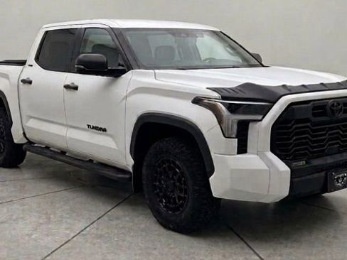 Used 2025 Toyota Tundra SR5 image 7