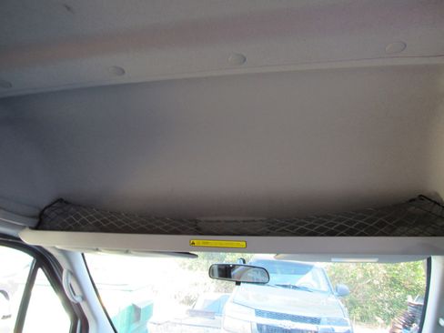 Used 2011 Ford Transit Connect XLT Premium image 8