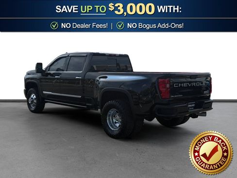 Used 2024 Chevrolet Silverado 3500 High Country w/ High Country Premium Package AWD/4WD image 4