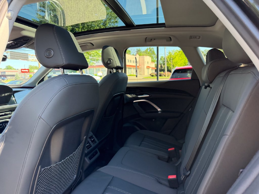 Certified 2025 Audi Q5 Premium w/ Convenience Package AWD/4WD image 29