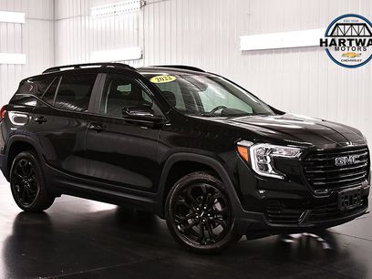 Used 2022 GMC Terrain SLE w/ Driver Convenience Package