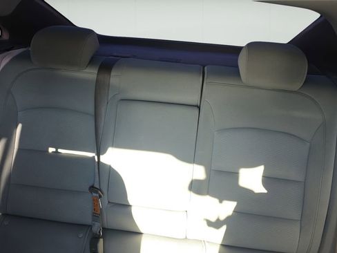 Used 2022 Chevrolet Malibu LT image 13