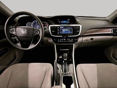 Used 2017 Honda Accord EX image 15