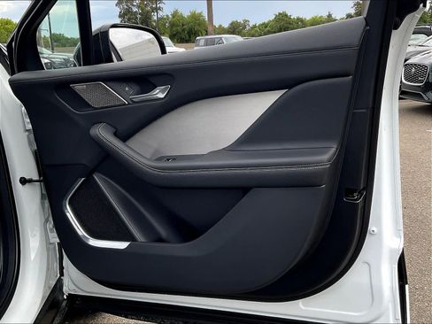 New 2023 Jaguar I-PACE HSE image 25