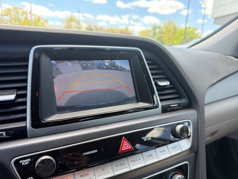 Used 2018 Hyundai Sonata SE FWD image 29