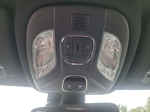 New 2025 Jeep Compass Limited w/ Sun & Sound Group image 15