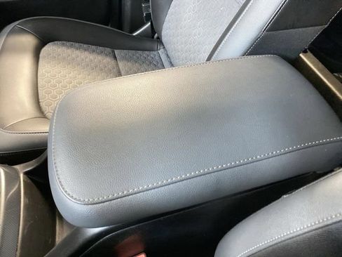 Used 2018 Chevrolet Colorado Z71 image 19