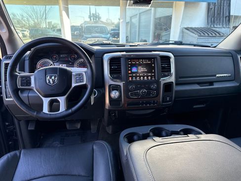 Used 2017 RAM 1500 Laramie image 12