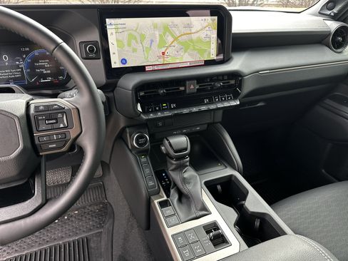 Used 2026 Toyota Land Cruiser image 30