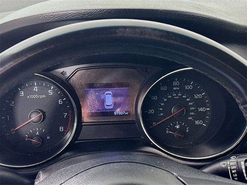 Used 2020 Kia Sedona EX image 12