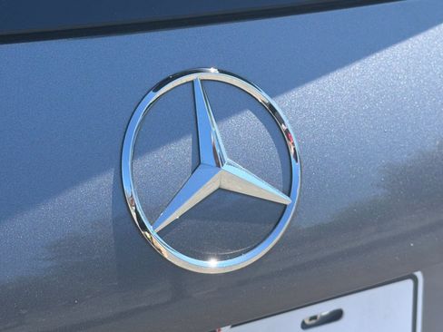 Used 2021 Mercedes-Benz GLB 250 250 image 38