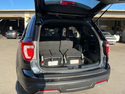 Used 2019 Ford Explorer XLT image 25