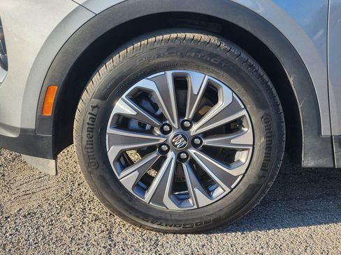 Used 2024 Buick Envision Preferred image 13