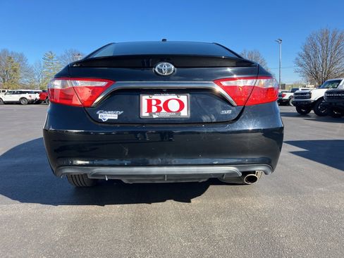 Used 2017 Toyota Camry SE image 7
