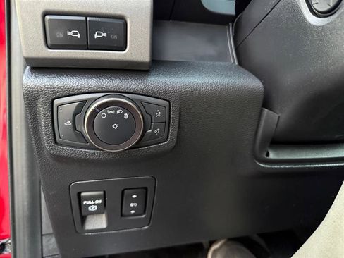 Used 2019 Ford F150 Raptor w/ Equipment Group 802A Luxury image 32