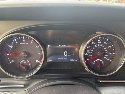 Certified 2022 Kia Carnival LX image 24