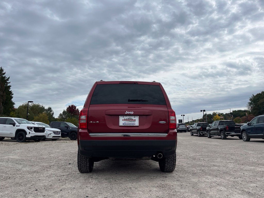 Used 2017 Jeep Patriot High Altitude AWD/4WD image 9